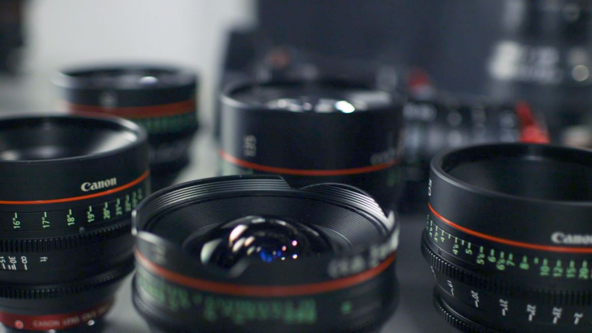 best camera lens for interviews