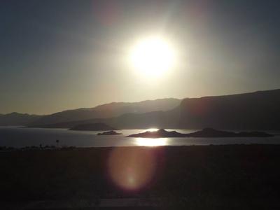 the beautiful lake meade